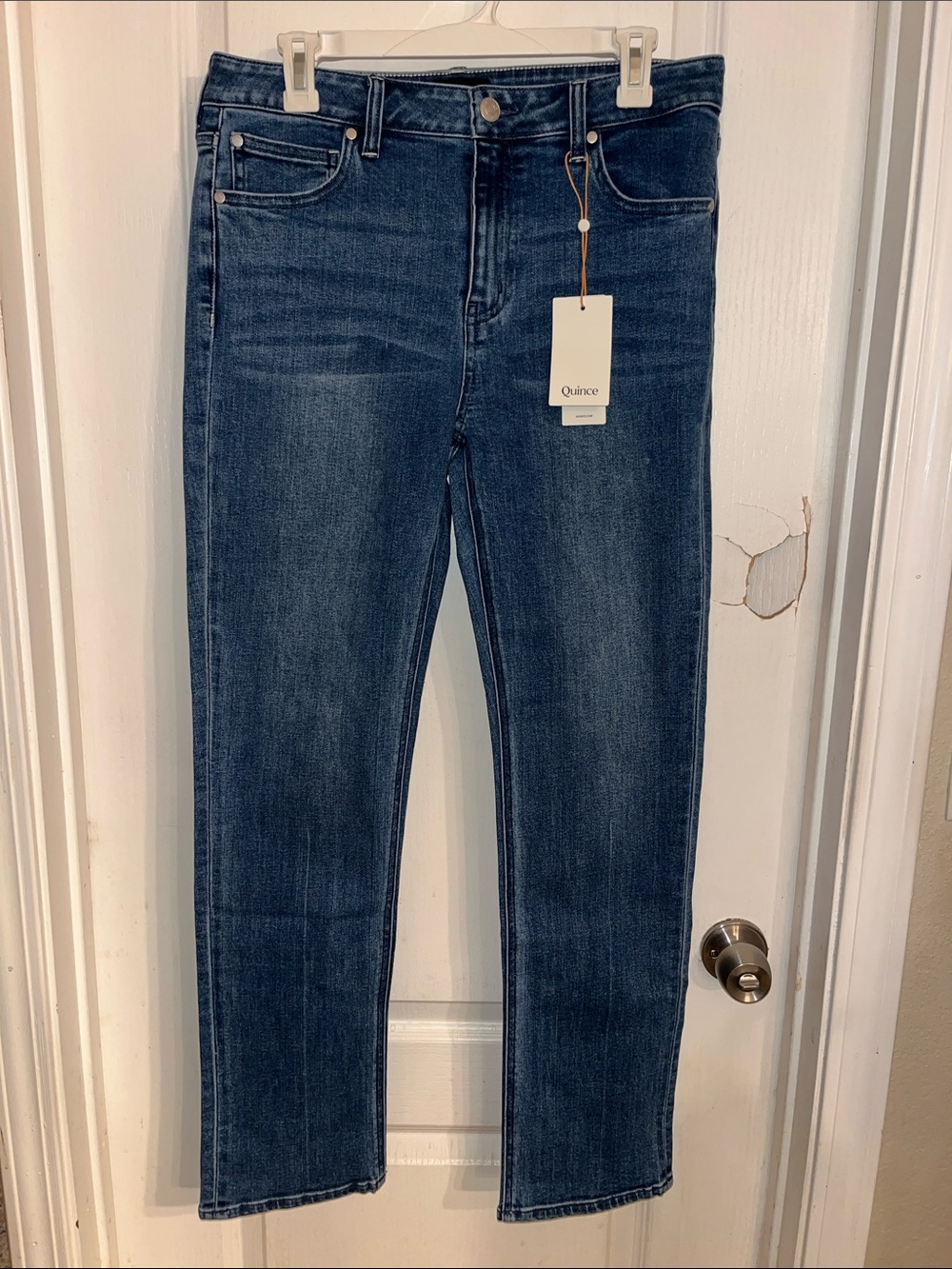 NWT Quince Women's stretch mid rise slim straight jeans medium wash, 31/30